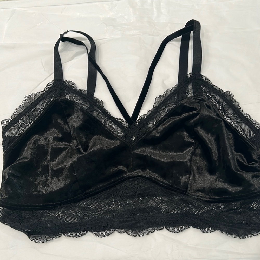 Torrid velour bralette